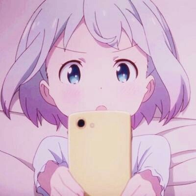 山东一广场三只狗雕塑被质疑低俗